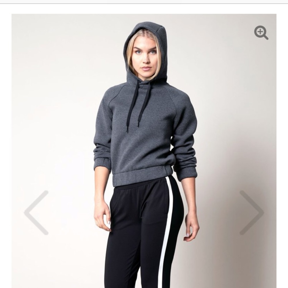 🎁🎄WINTER SALE❄️☃️ NWOT Mondetta Active hoodie